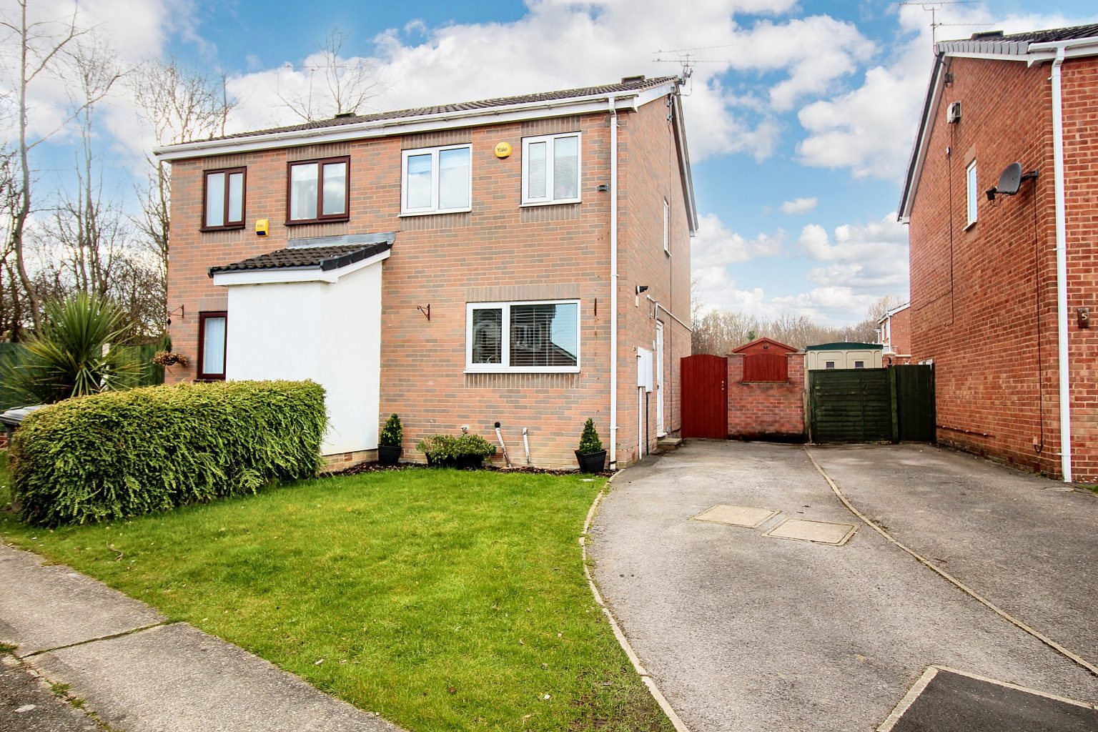 Inglewood Avenue, Sothall, S20
