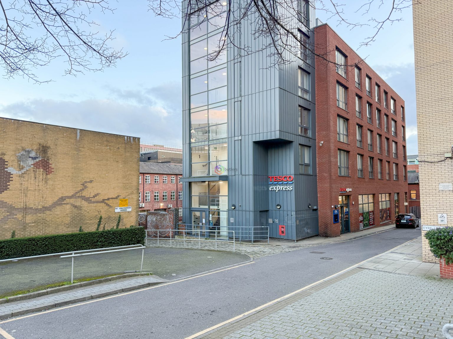 Howard Lane, Pearl Works, S1